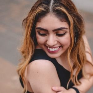 Meet your Posher, Anline